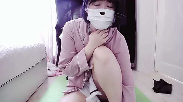 xiaofangchina naked stripping on cam for live sex video chat