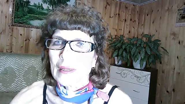 YaniSun naked stripping on cam for live sex video chat