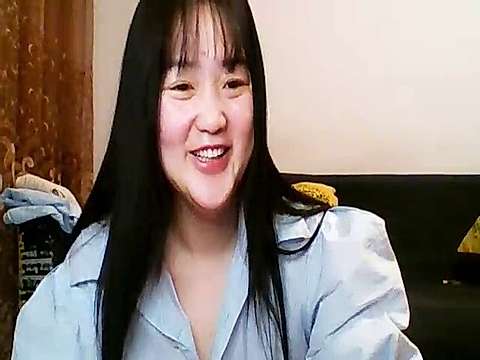 Yuan_babyyyy naked stripping on cam for live sex video chat