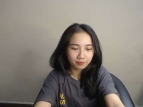 Bae_Suzy naked stripping on cam for live sex video chat