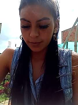 Cheris_ naked stripping on cam for live sex video chat