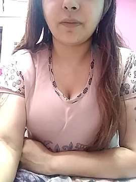 Cute_Dolly naked stripping on cam for live sex video chat