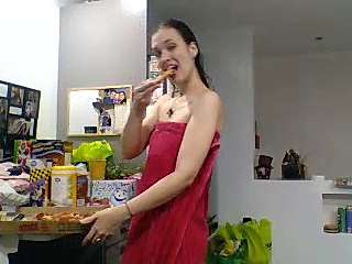 DesereaRose naked stripping on cam for live sex video chat