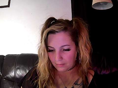 Hailayy1 naked stripping on cam for live sex video chat