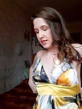 HopeGray naked stripping on cam for live sex video chat
