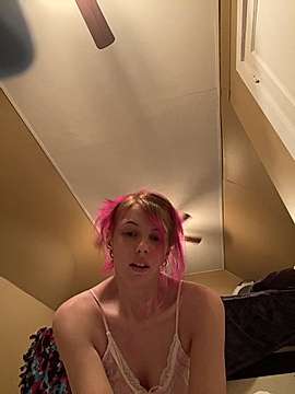 IttyBittyStar69 naked stripping on cam for live sex video chat