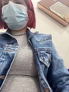 IWannaBeYours- naked stripping on cam for live sex video chat