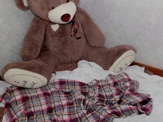 Kiwi Girl nude Live Sex Chat