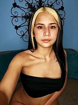macarena_ferrer_ naked stripping on cam for live sex video chat