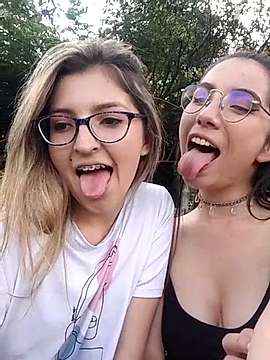 maggie_X naked stripping on cam for live sex video chat