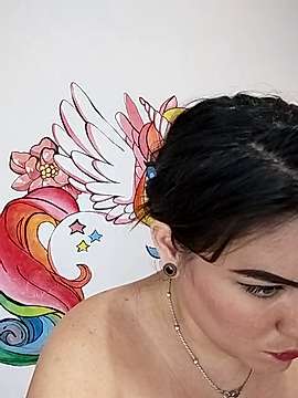Marlyredsex naked stripping on cam for live sex video chat