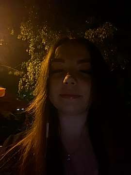Mira_Jee naked stripping on cam for live sex video chat