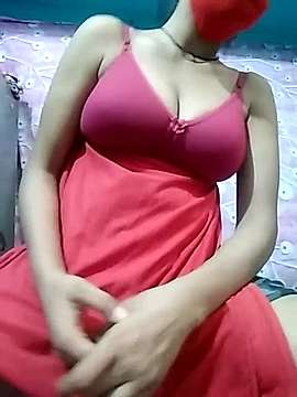 NANCY1000 naked stripping on cam for live sex video chat