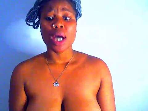 perfect33nberrie naked stripping on cam for live sex video chat