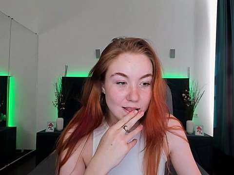 RIDDLE_LISA naked stripping on cam for live sex video chat