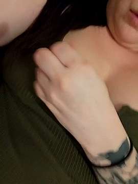 SexySophia95 naked stripping on cam for live sex video chat