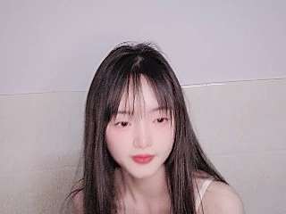 Adelle_Adelaide naked stripping on cam for live sex video chat