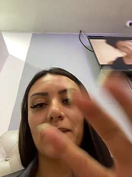 Ary_ana naked stripping on cam for live sex video chat