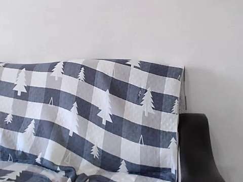 azzelya002 naked stripping on cam for live sex video chat