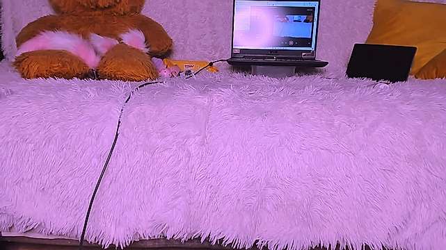 BarbariskaMeow naked stripping on cam for live sex video chat
