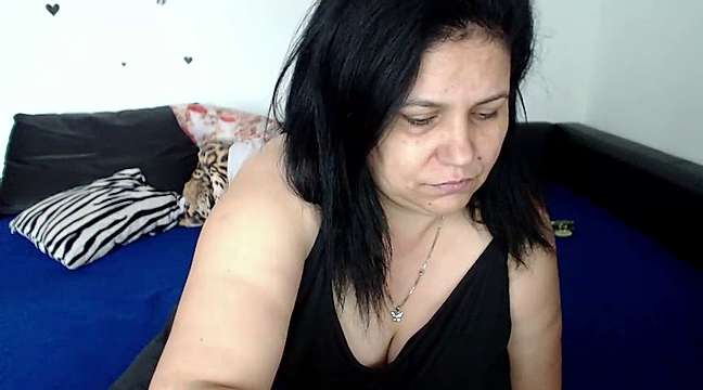 Bellajulya74 naked stripping on cam for live sex video chat