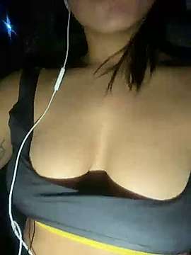 camisantana naked stripping on cam for live sex video chat