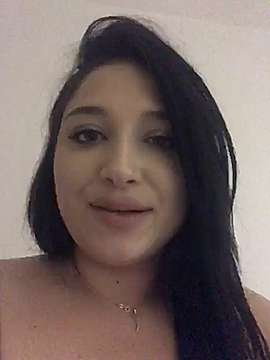 Carolinn_ naked stripping on cam for live sex video chat