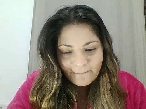 delicia2508a naked stripping on cam for live sex video chat