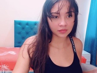 Elissa-Moist nude Live Sex Chat