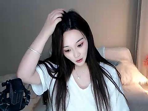 Fortunatety naked stripping on cam for live sex video chat