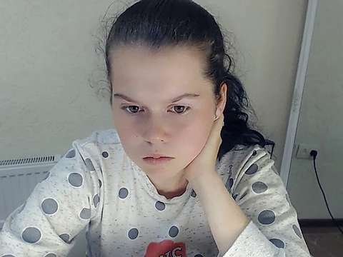 _Girl_Smile naked stripping on cam for live sex video chat