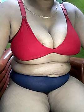 INDIANHOTQUEEN naked stripping on cam for live sex video chat