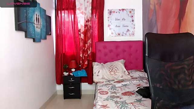 karlie_jenner naked stripping on cam for live sex video chat