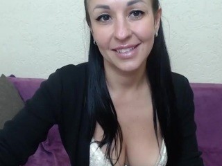 Lara-Sexy nude Live Sex Chat