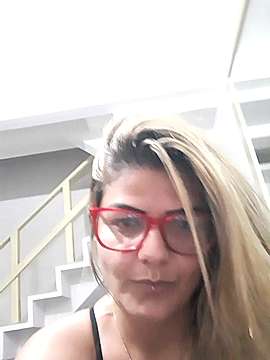 LaraRio naked stripping on cam for live sex video chat