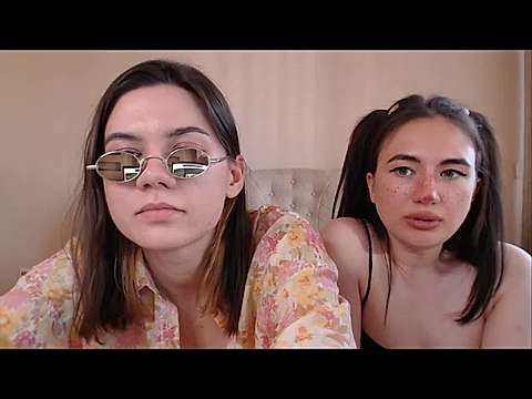 NinaVintso naked stripping on cam for live sex video chat