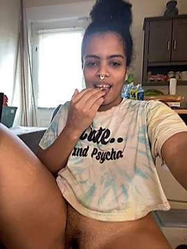 PrincessParamor naked stripping on cam for live sex video chat