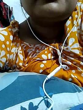 Sakshi_Sehgal12 naked stripping on cam for live sex video chat