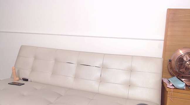samantha_lucas naked stripping on cam for live sex video chat
