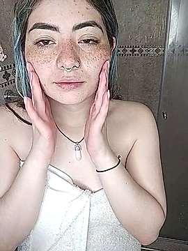 Sammysammy_ naked stripping on cam for live sex video chat