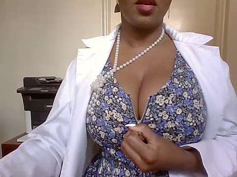 sexyofficegirl naked stripping on cam for live sex video chat