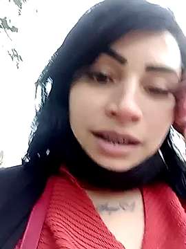 Skaarleth naked stripping on cam for live sex video chat