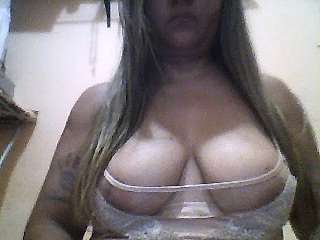 srtalora123 naked stripping on cam for live sex video chat