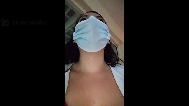 Sweet-scarlett- naked stripping on cam for live sex video chat