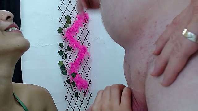 _Sweet_Lovers naked stripping on cam for live sex video chat