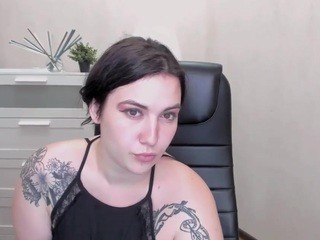 Tricky-Lis nude Live Sex Chat