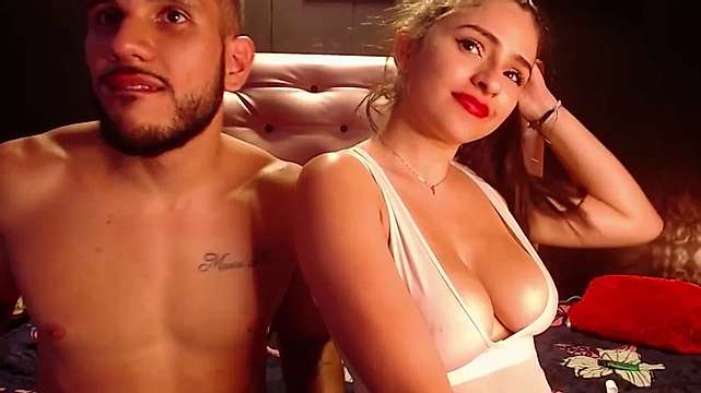 valeencolling naked stripping on cam for live sex video chat