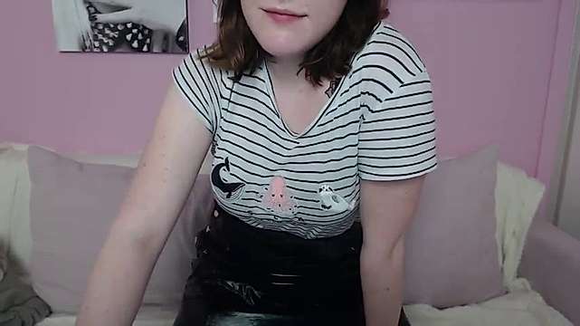 XenraBless naked stripping on cam for live sex video chat