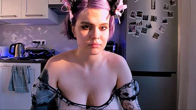 1_kendall_1 naked stripping on cam for live sex video chat