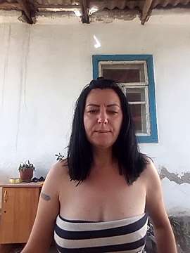 Anetta010 naked stripping on cam for live sex video chat